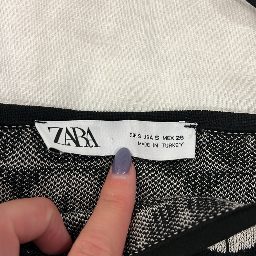 Zara GEOMETRIC JACQUARD KNIT TOP size small NWOT - Picture 3 of 6